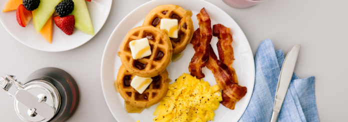 embassy suites breakfast time